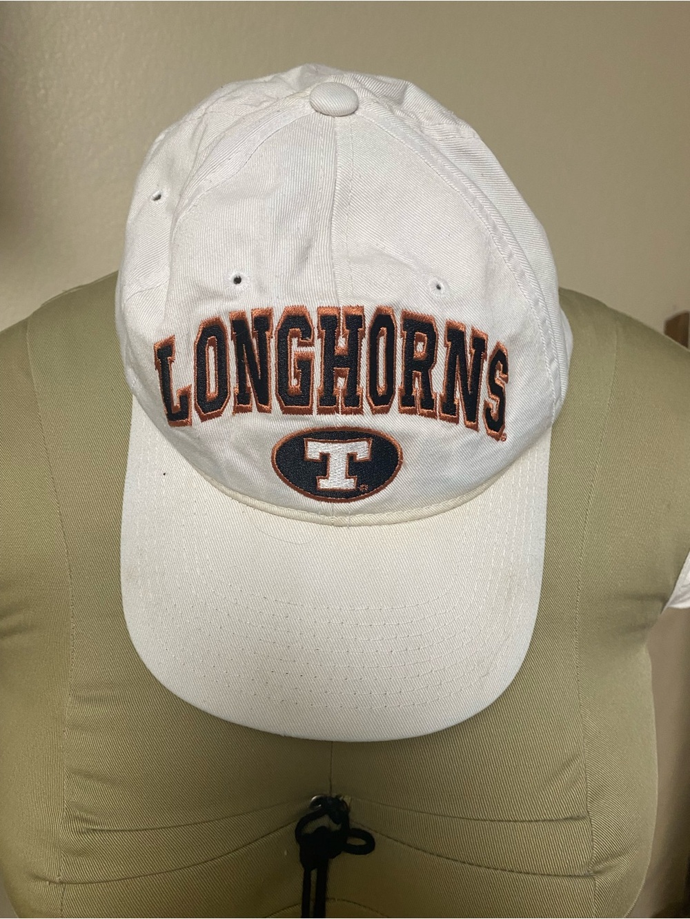 Zephyr White Yexas Longhorns Embroidered Baseball Cap
